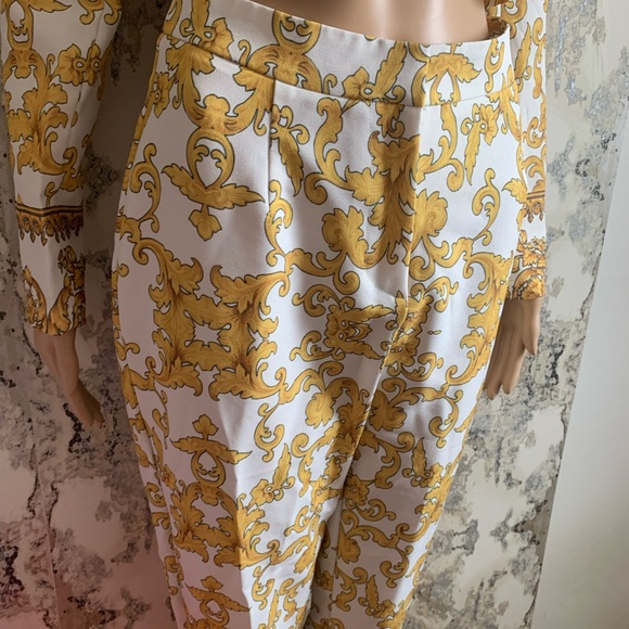 BEAUTIFUL CO-ORD DAMASK SET - Picture 5 of 8